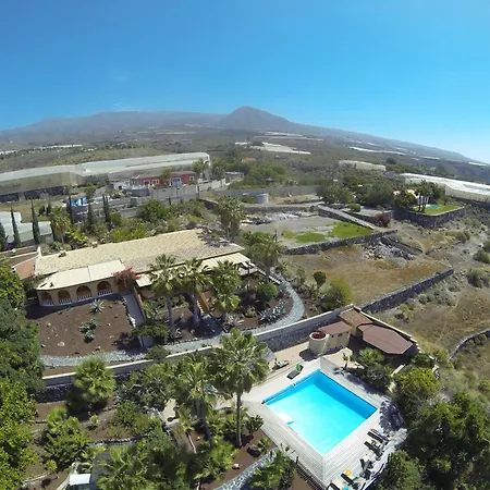 In Guia De Isora, Teneriffa ギア・デ・イソラ